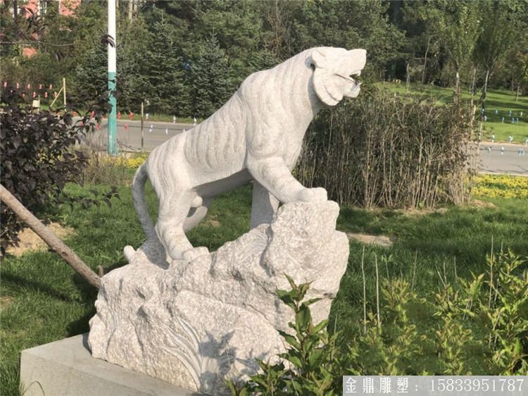 石雕猴子 石雕廠(chǎng) 石雕定制十二生肖石雕 公園十二生肖雕塑1